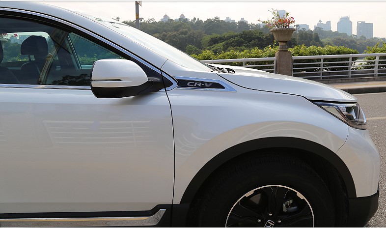 适用2021款本田crv叶子板 17-19款crv翼子板装饰条亮片贴20款配件