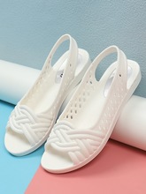 白色鱼嘴塑料凉鞋女2023新款夏季防滑平底透气防水软底护士工作鞋