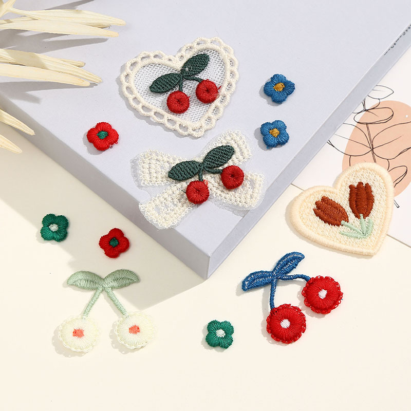 新款电脑绣花樱桃布贴服装辅料 DIY刺绣装饰贴片服饰包包补丁批发