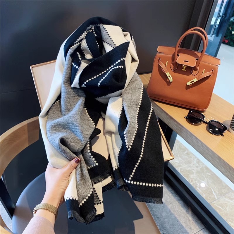 New Large V-Shaped Female Scarf Season Women's Cashmere-like All-Match White High-Grade Double-Sided Air-Conditioned Room Bib Shawl