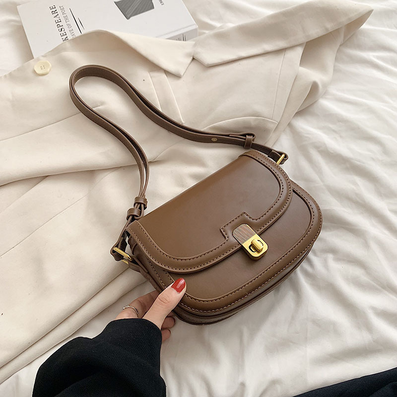 2022 Solid Color New Ladies' Bags PU Leather Fashion Trend Saddle Bag Shoulder Crossbody Shoulder Bag Twist Lock Bag