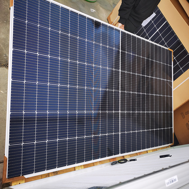 晶澳太阳能发电光伏板545