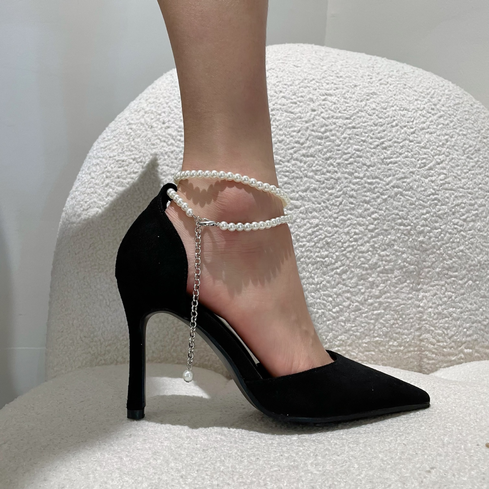 2022夏季新款欧美时尚尖头高跟女鞋外贸40珍珠扣带细跟凉鞋-阿里巴巴