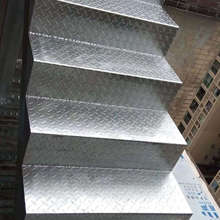 l型热镀锌钢板防滑防锈楼梯踏步板欢迎来图来尺寸