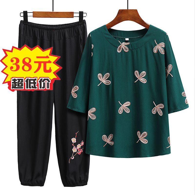 中老年女装妈妈夏装棉绸套装老人绣花薄款中袖二件套奶奶夏天衣服