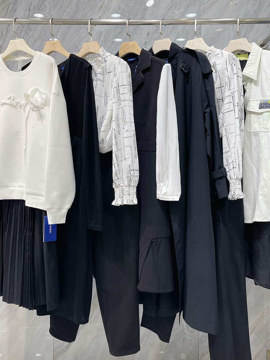 亨奴3s商场专柜撤柜休闲套装秋冬2023清货女装尾单一手货源批发