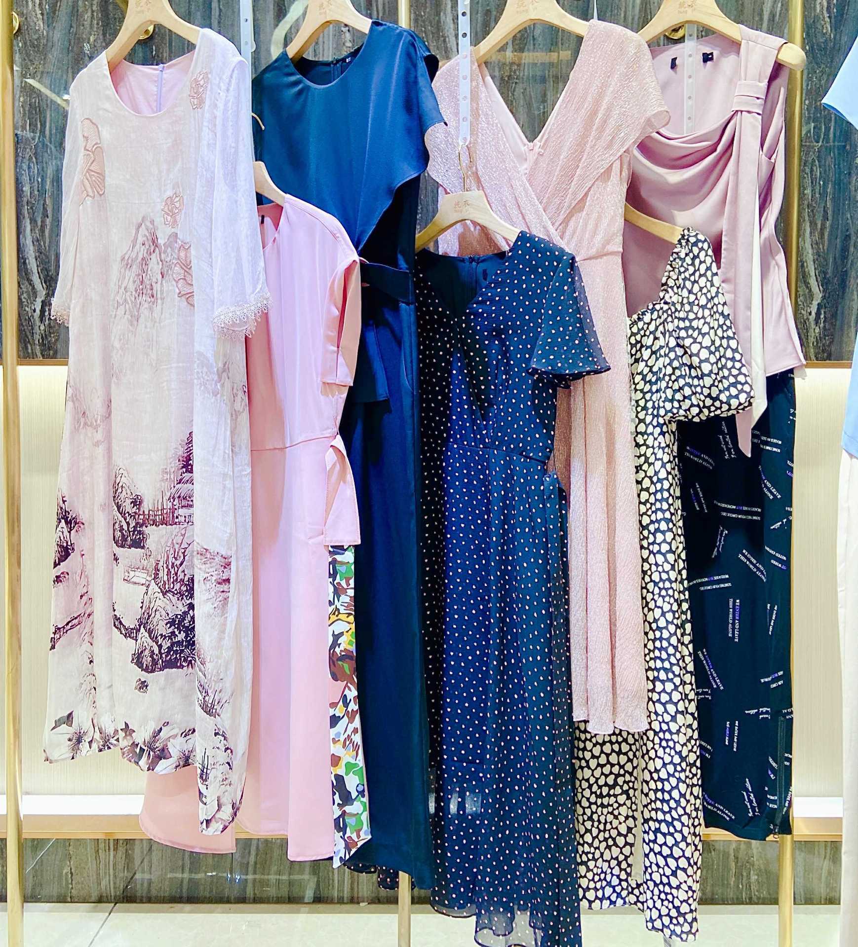 三弗国际22夏装上新品牌撤柜女装专柜折扣尾货尾单厂家一手货源商