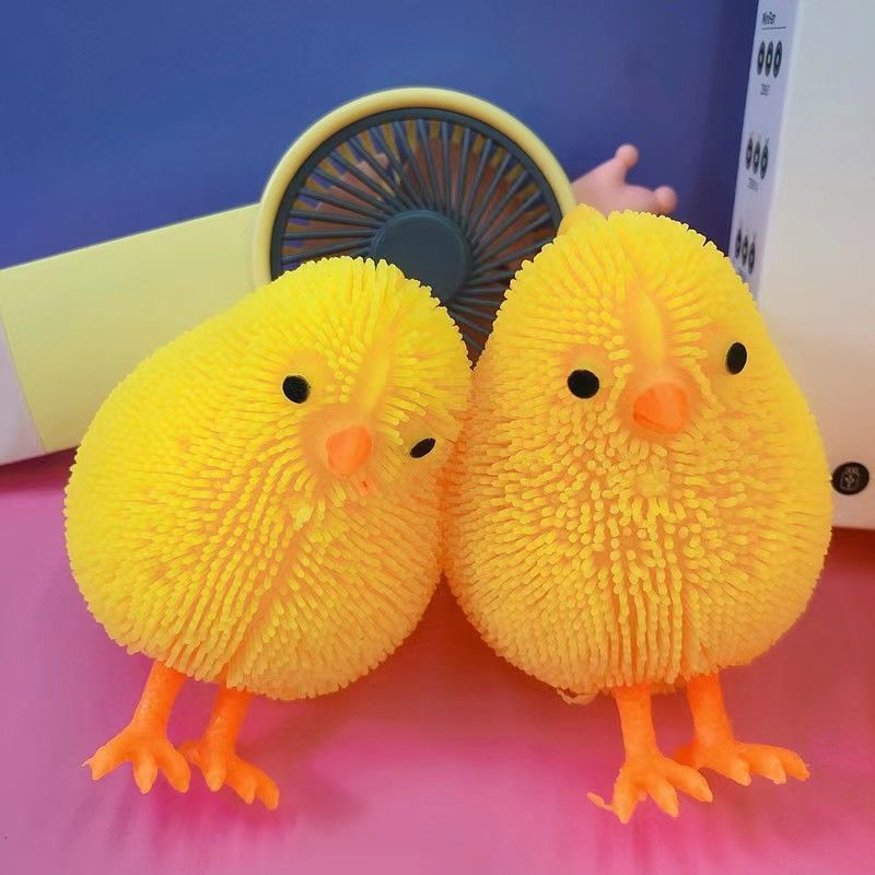 小鸡玩具卡通闪光吊绳小黄鸡发光毛毛球发光捏捏乐儿童解压弹力