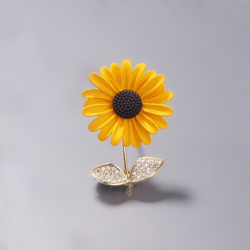 Sunflower Sunflower Brooch Women's High-End Design Sense Niche Corsage Cute Suit Sweater Luxury Pin Accessories