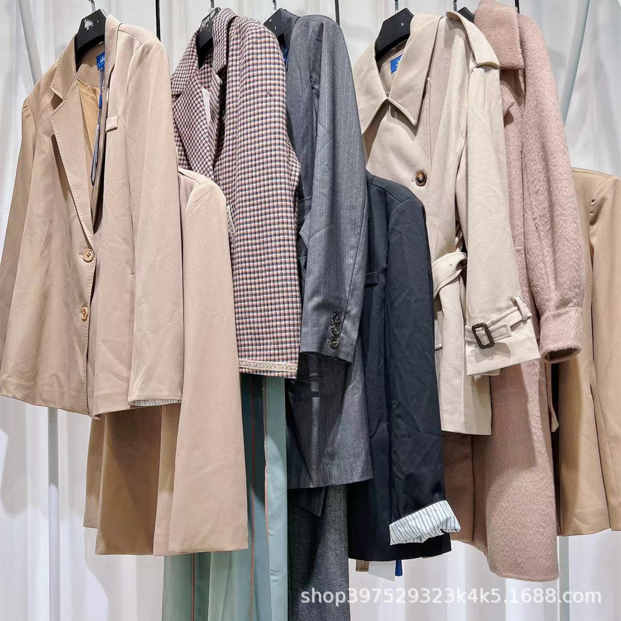 22秋冬拉芙妮女装货源供应商专柜撤柜女装尾货批发一手货源供应链