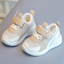 婴儿学步鞋软底透气女童运动鞋宝宝鞋子春秋款0-1到3岁男童机能鞋
