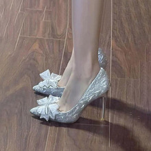 法式水晶鞋2024春秋新款银色婚鞋水钻蝴蝶结尖头高跟鞋女细跟单鞋