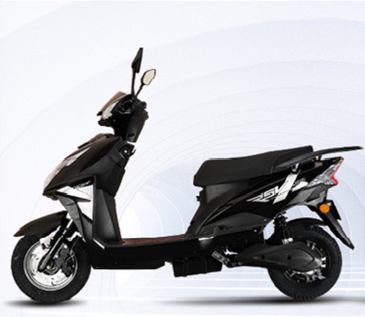 新国标电动车战神72v电动车电摩60v成人男女踏板外卖爬坡电瓶车