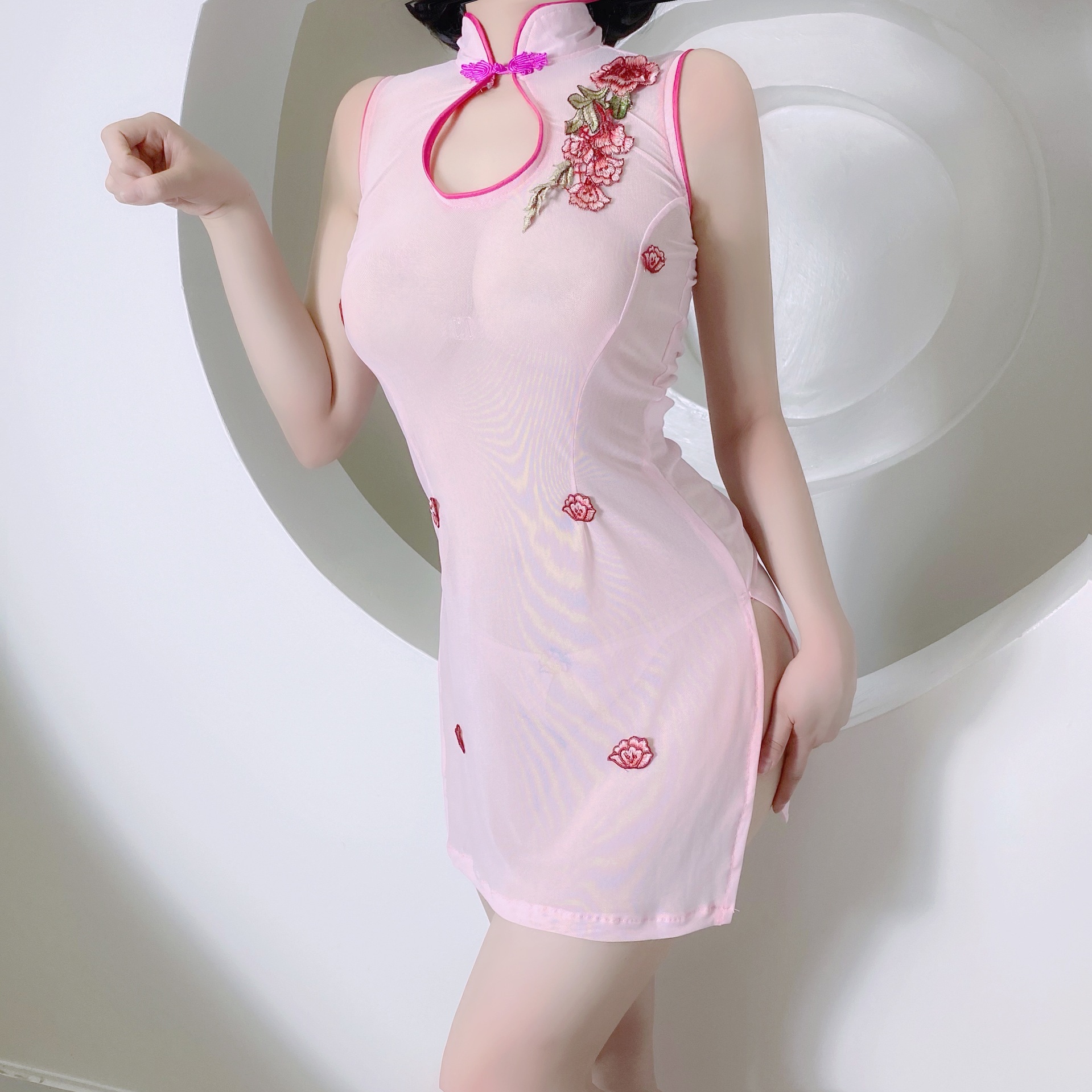 大码情趣内衣性感透视古典粉色水溶花刺绣露背旗袍睡裙套装女式