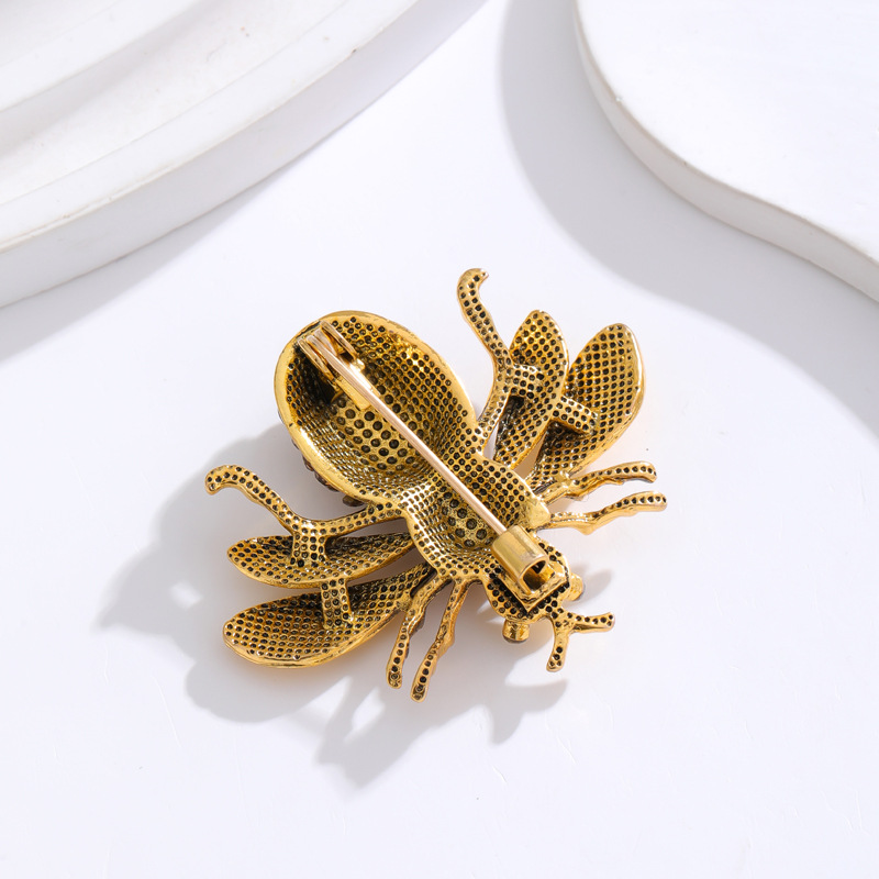 New European and American Little Bee Brooch Animal Rhinestone Vintage Corsage Women's Clothing Bag Clothing Pin Buckle Accessories