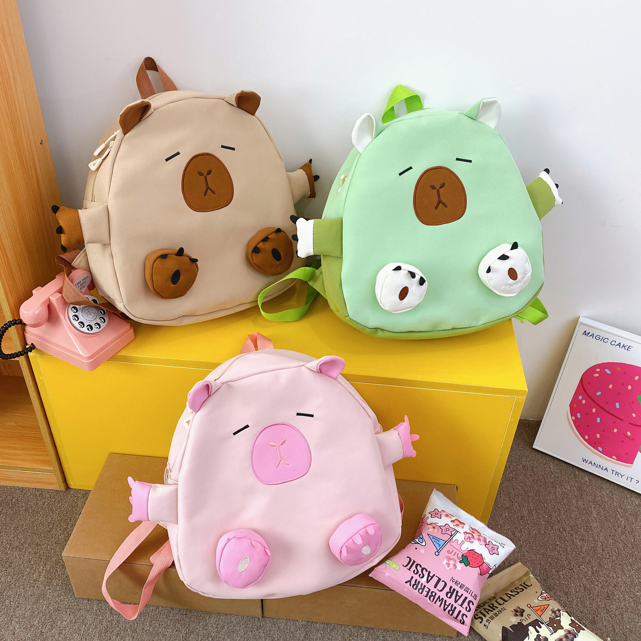 韩版时尚丑萌学生双肩包2024新款个性创意书包大容量玩偶卡皮巴拉