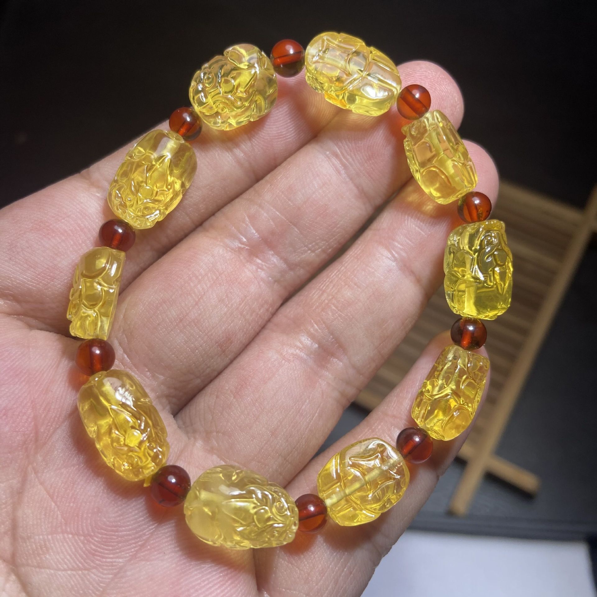 净水琥珀手串天然花珀饰品动物造型手链金花珀手饰文玩直播批发女