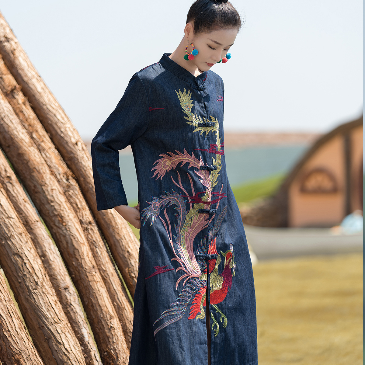 高定中式复古唐装女民族风刺绣凤凰立领手工盘扣牛仔外套中长款