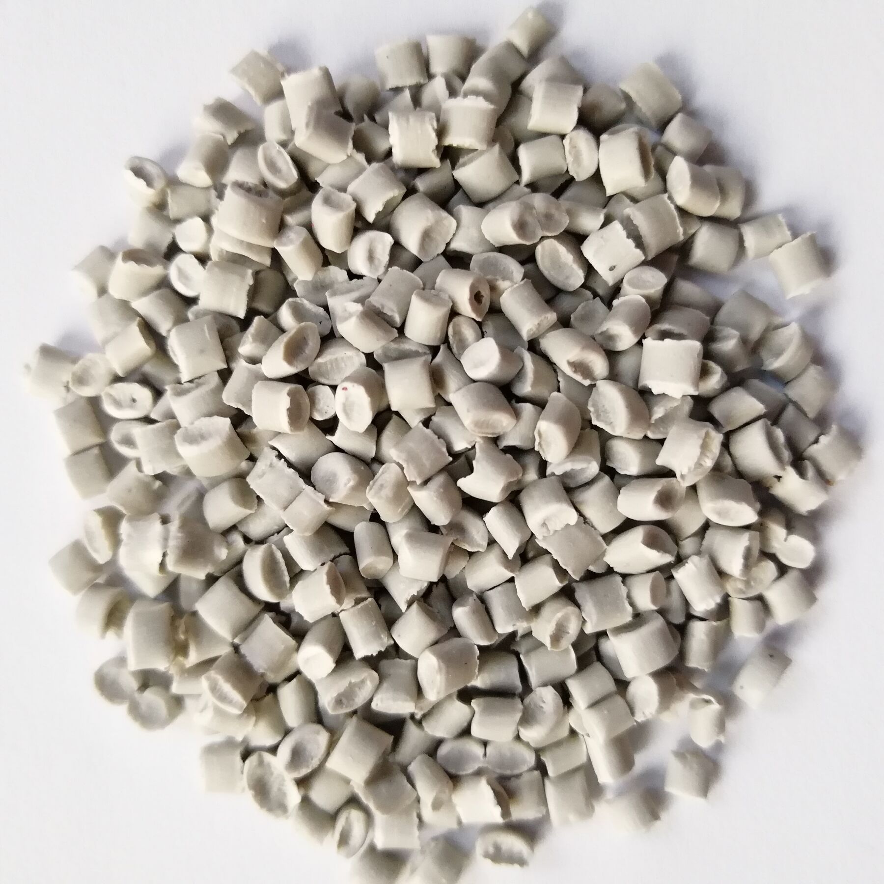 工厂生产灰白pp再生料 注塑级再生塑料颗粒 一次性水果筐pp二料