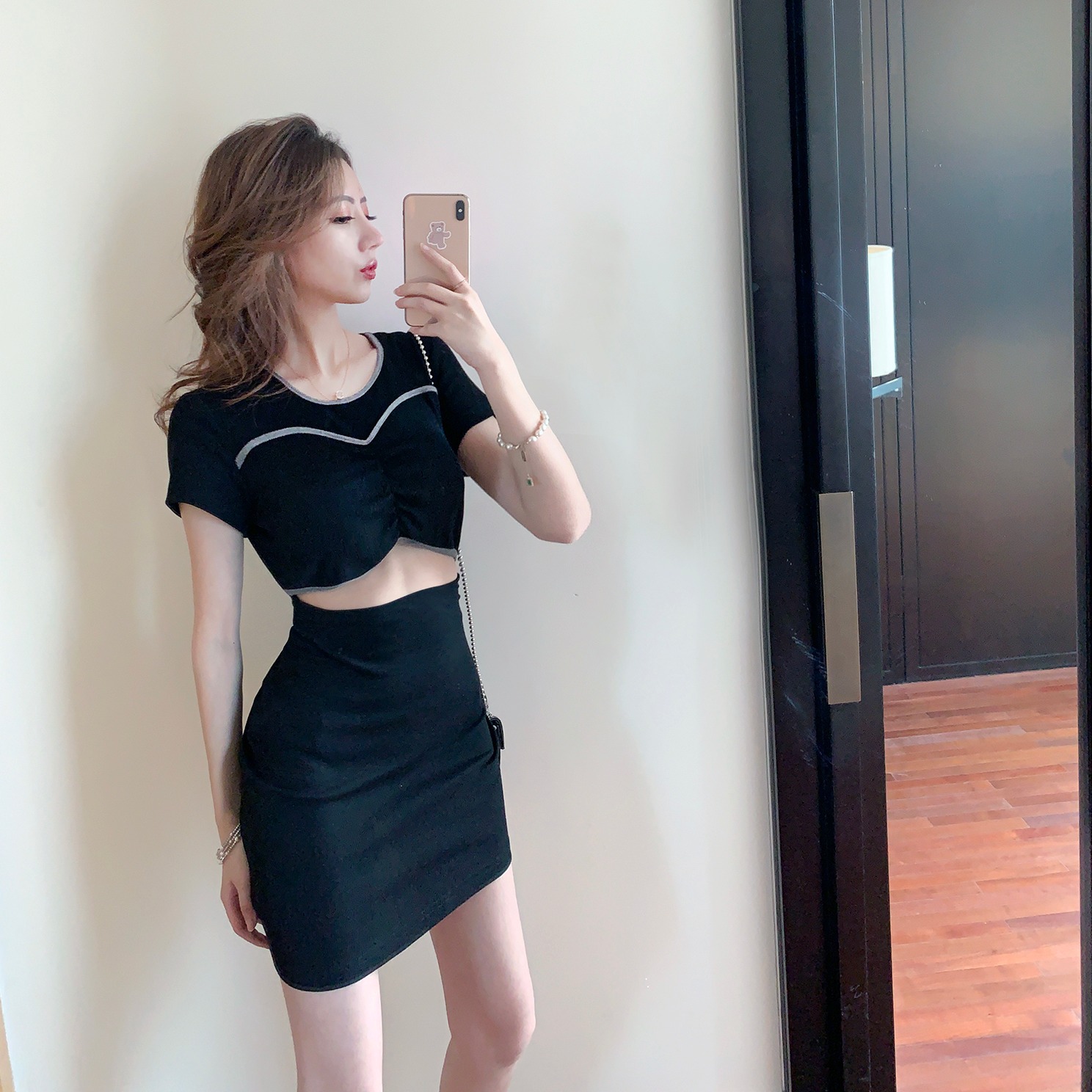 2021新款夏季性感镂空露腰拼色收腰显瘦紧身连衣裙蹦迪辣妹a063