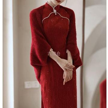 齌8新娘结婚旗袍毛披肩秋冬婚礼外搭斗篷冬季红色敬酒服披风外套