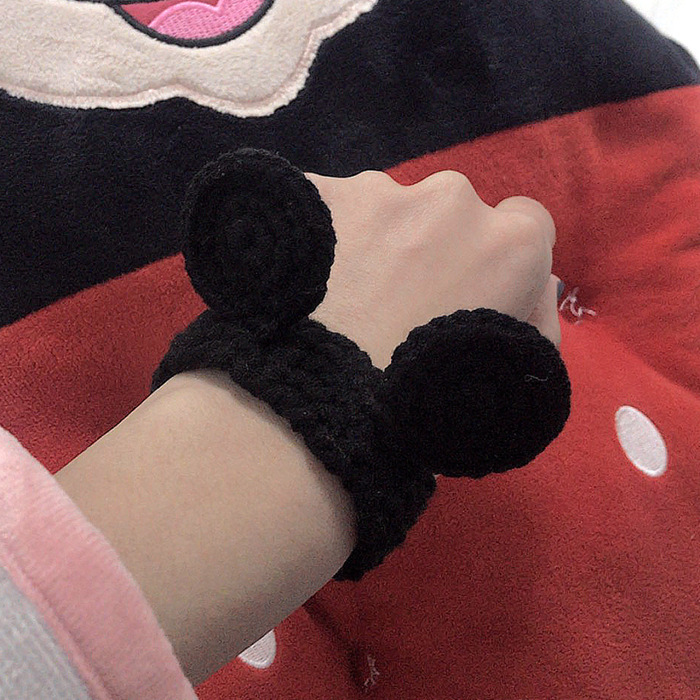 成品小熊手环毛线手工编织兔子耳朵萝卜手链情侣创意礼品