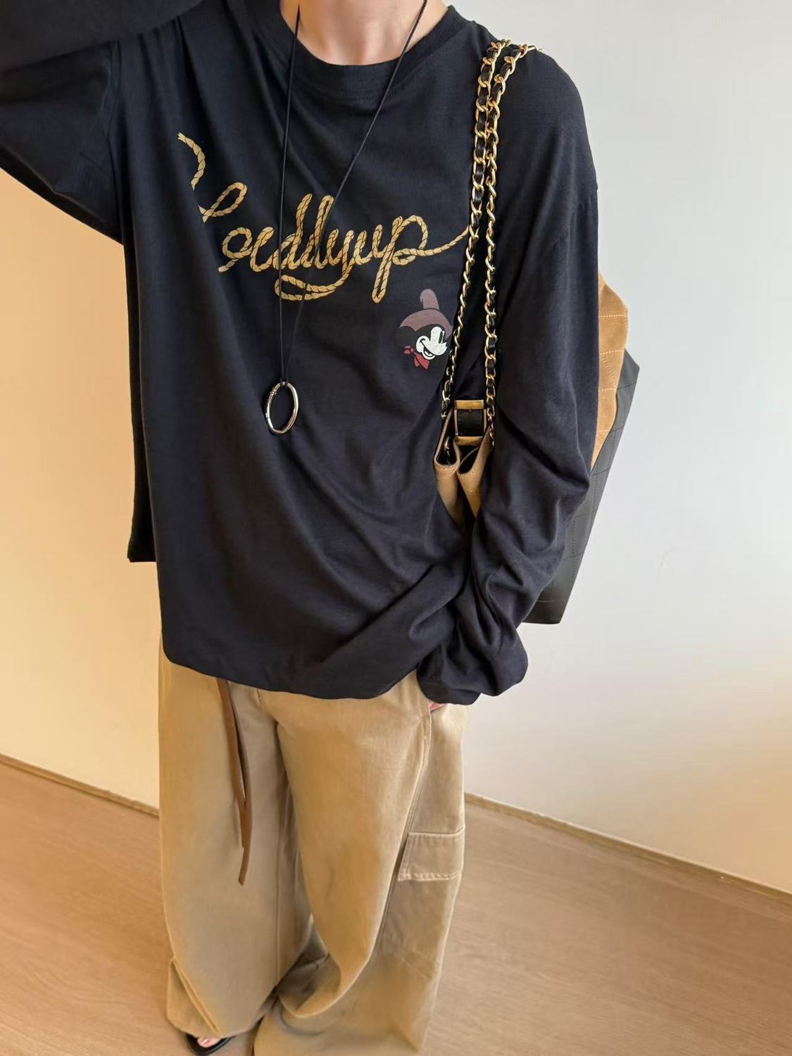 品牌剪标尾单专柜撤回~韩版小众设计感黑色长袖T恤男女情侣潮热销