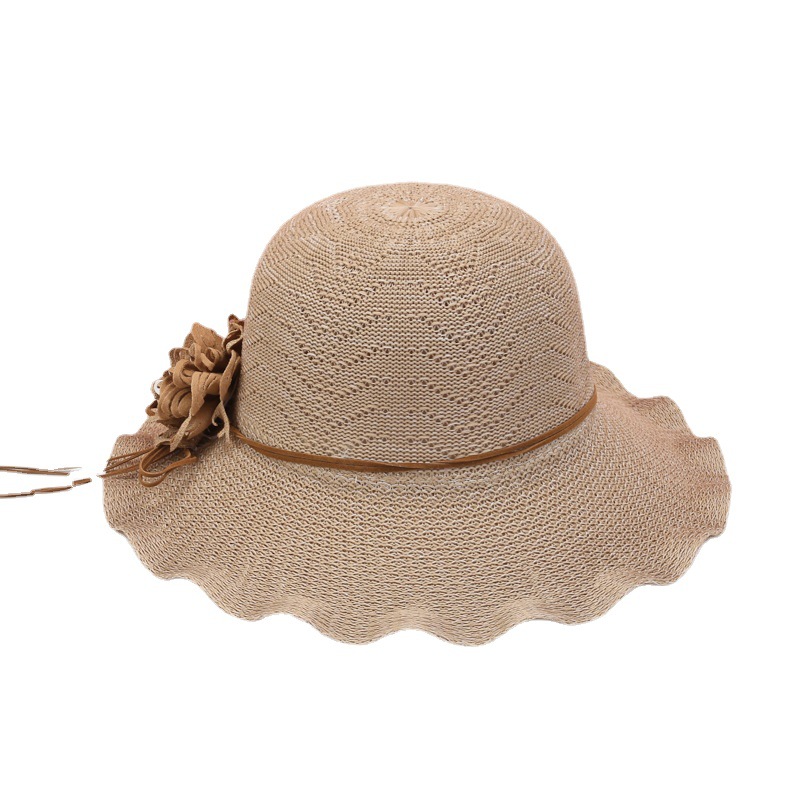 2023 New Summer Women's Beach Hat Sunshade Sun Protection Hat Travel Knitted Hat Flower Straw Hat Sun Hat
