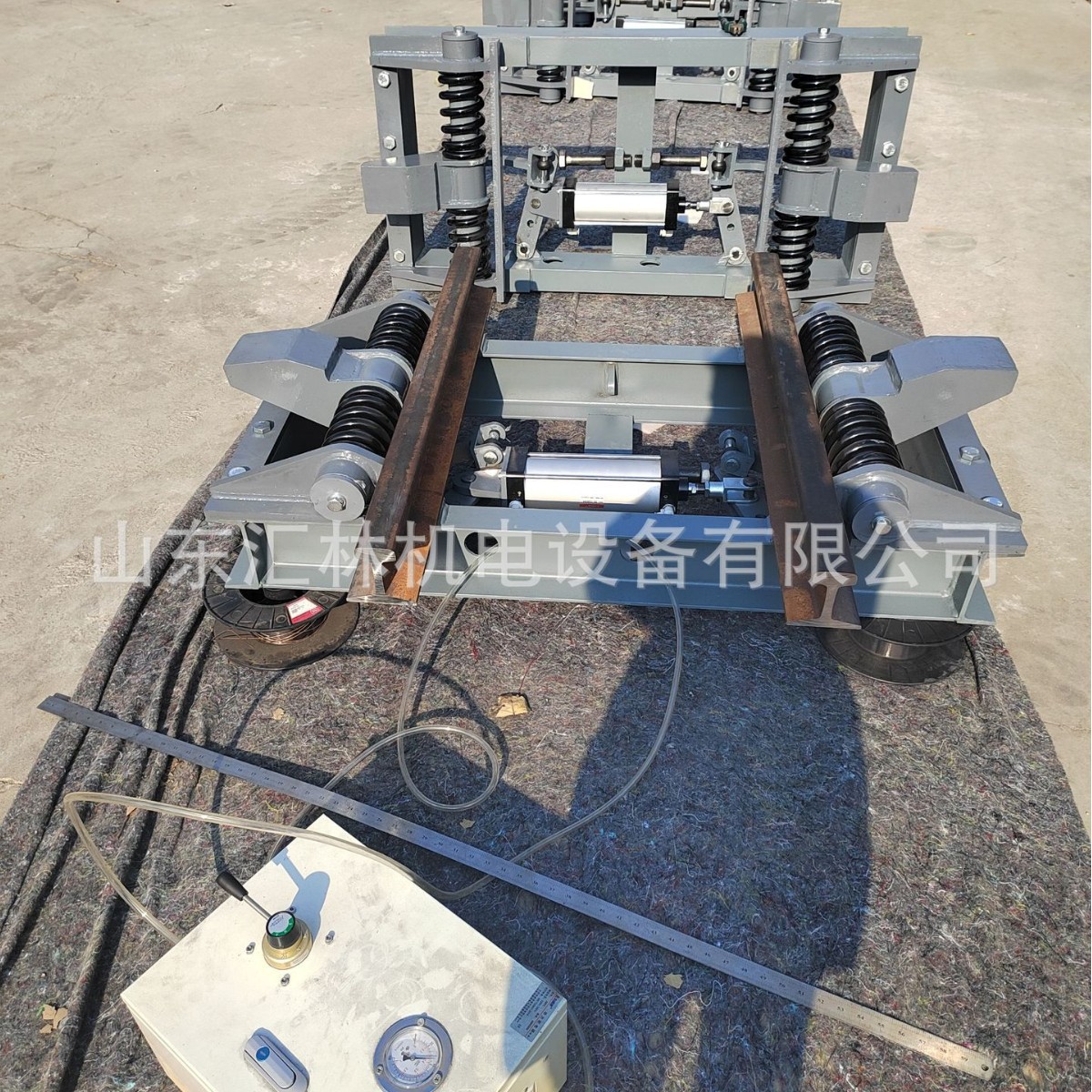 煤矿防止矿车溜车装置 抱轨式 气动阻车器 自复位挡车器   捞车器