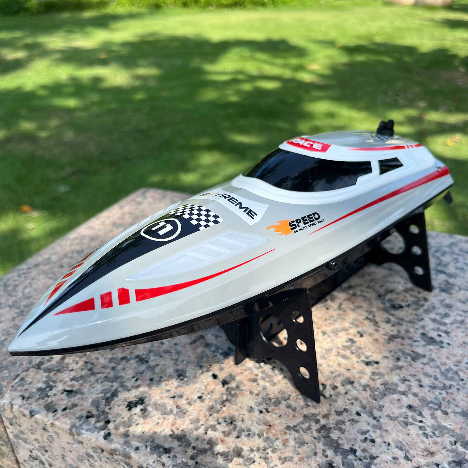 遥控船高速快艇泳池玩具船离水感应遥控大马力男孩玩具摆摊大只