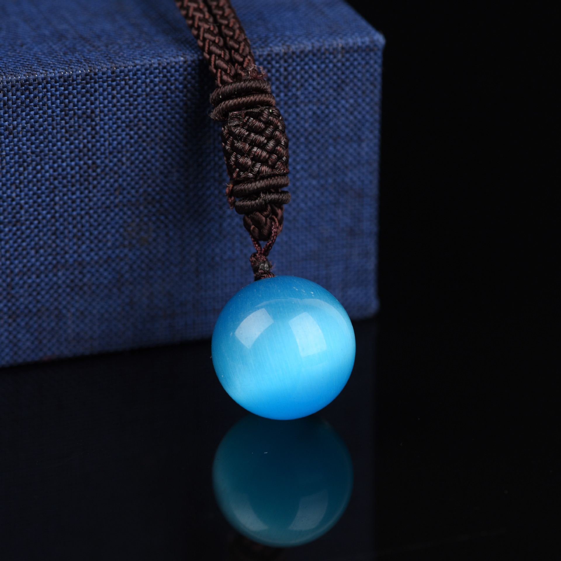 东海猫眼石吊坠