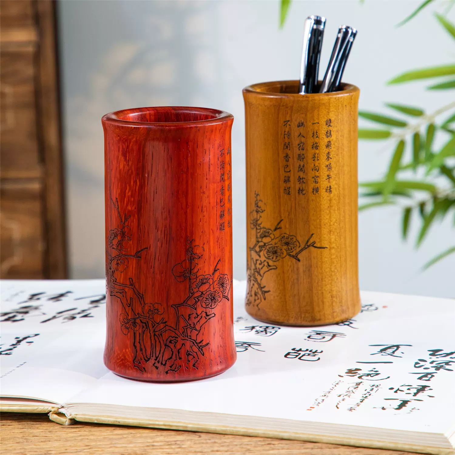 创意中国风文房四宝时尚个性笔筒复古工艺品摆件天然楠木雕花笔桶