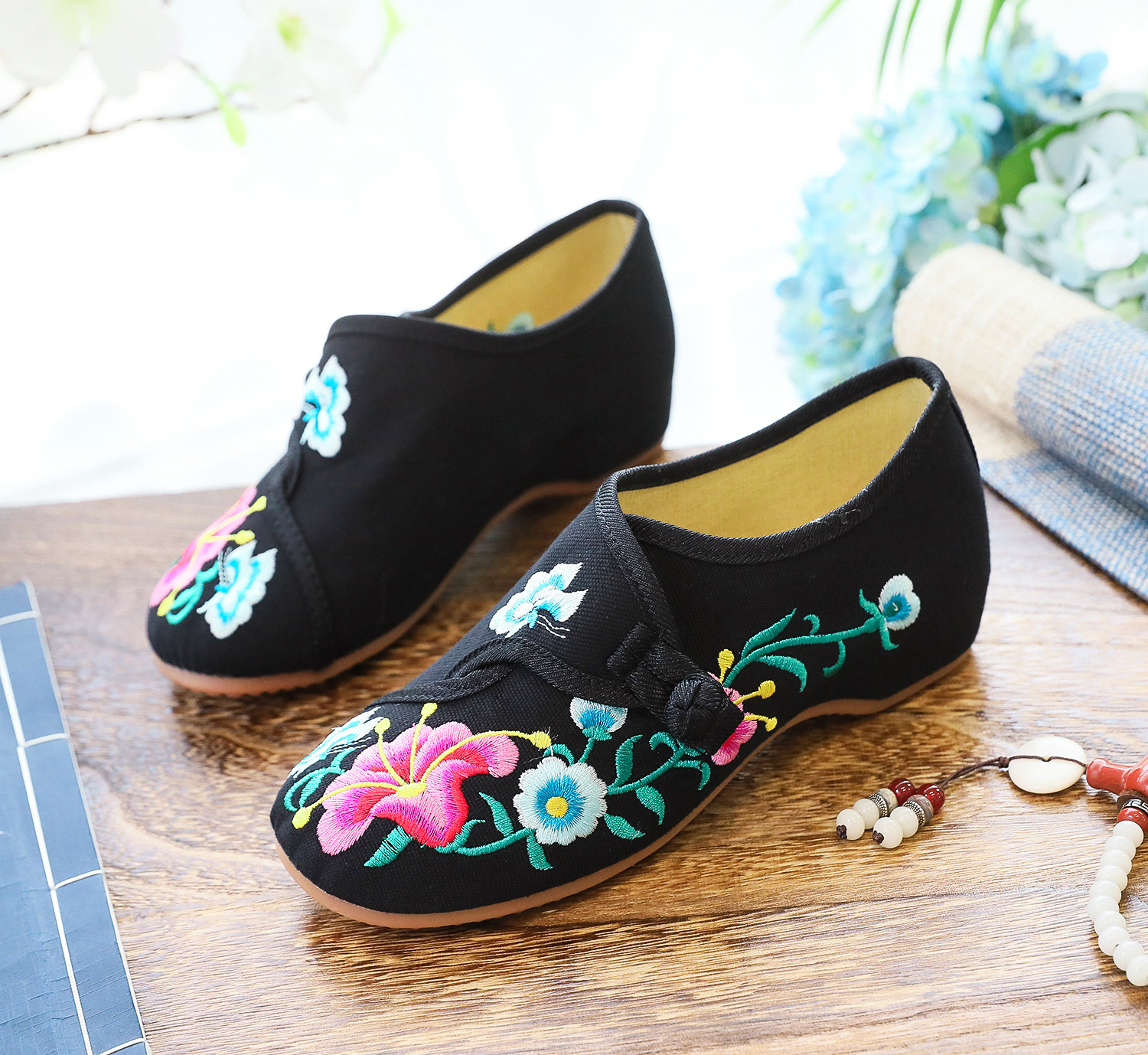 【朝颜花】牵牛花喇叭花刺绣花朵圆头春秋季女鞋单鞋帆布绣花布鞋