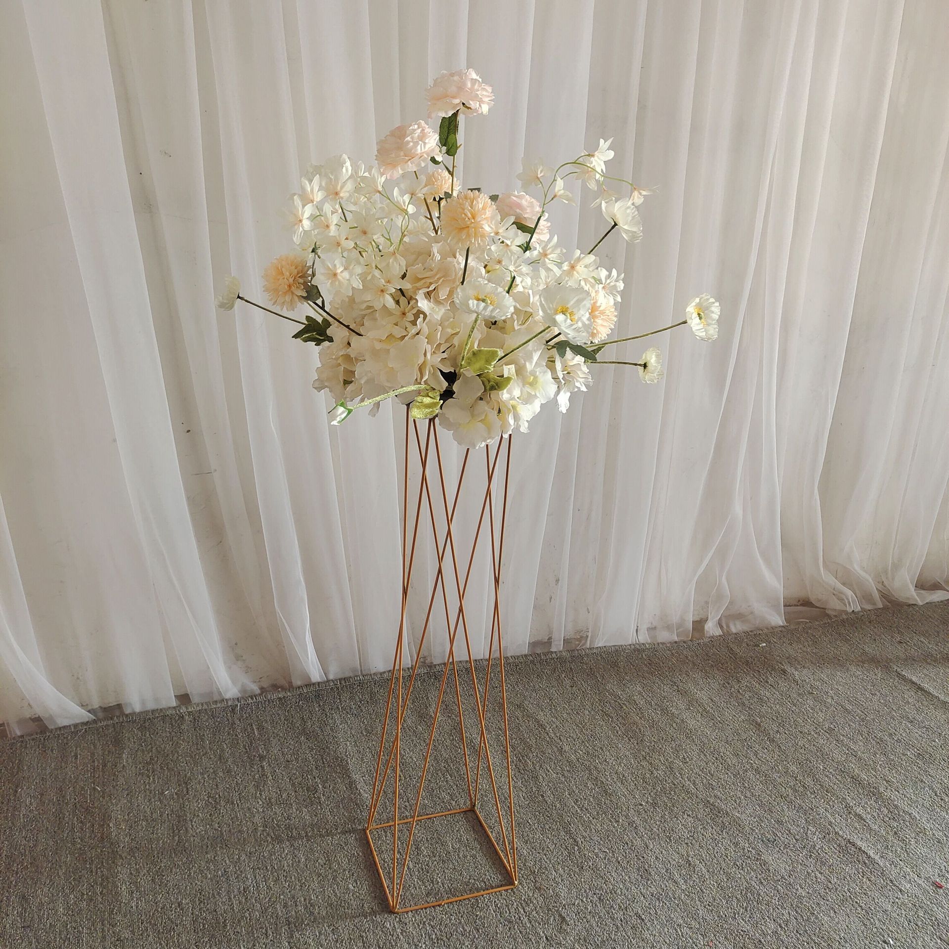 新款婚庆铁艺花器路引家居插花婚礼装饰现场布置t台舞台通道道具