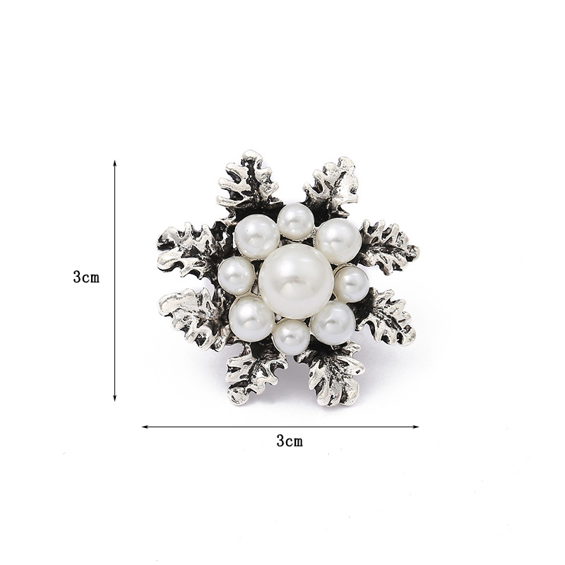 Foreign Trade New Arrival Hot Sale Pearl Brooch Japanese and Korean High-End Female Corsage Anti-Exposure Personalized Pin Elegant Accessories Wholesale