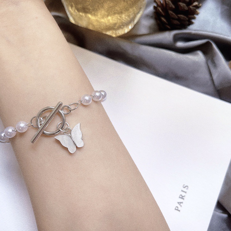 Japanese and Korean Ins Fairy Butterfly Pendant Pearl Bracelet Female Simple Graceful Retro Girlfriends Student Jewelry