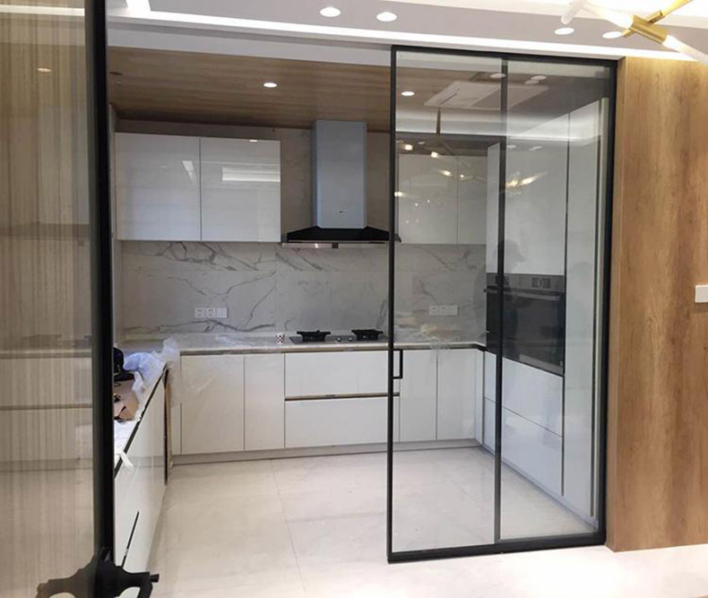 16极窄边框推拉门 三联动吊趟门阳台商铺优惠 铝合金门窗厂家批发