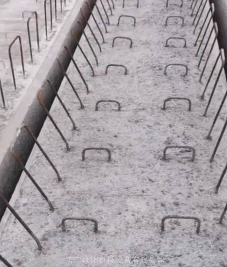 手推式地面凿毛机