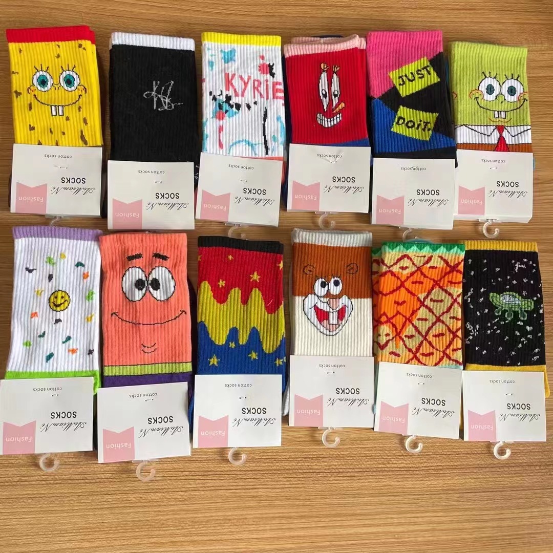 欧文海绵宝宝联名卡通潮流袜子女中筒袜男长筒袜章鱼哥袜跨境货源