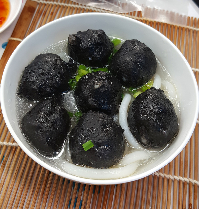 工厂货源博贺渔港墨汁墨鱼丸批发火锅丸子海鲜火锅食材墨鱼丸