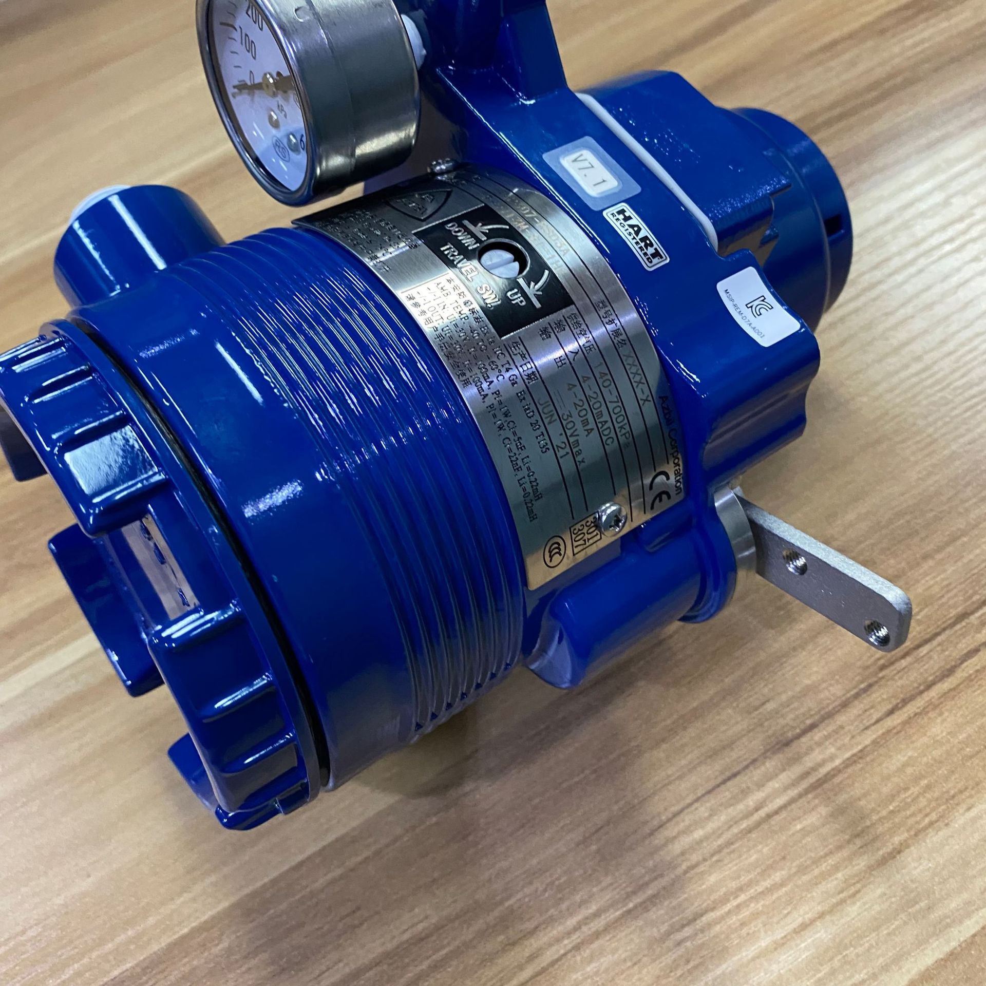 日本山武azbil avp307-rsd3a智能型阀门定位器带hart反馈阿自倍尔