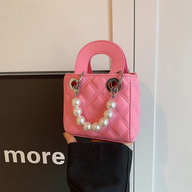 潮儿童包包百搭小香风菱格珍珠手提包女孩公主可爱迷你斜挎戴妃包