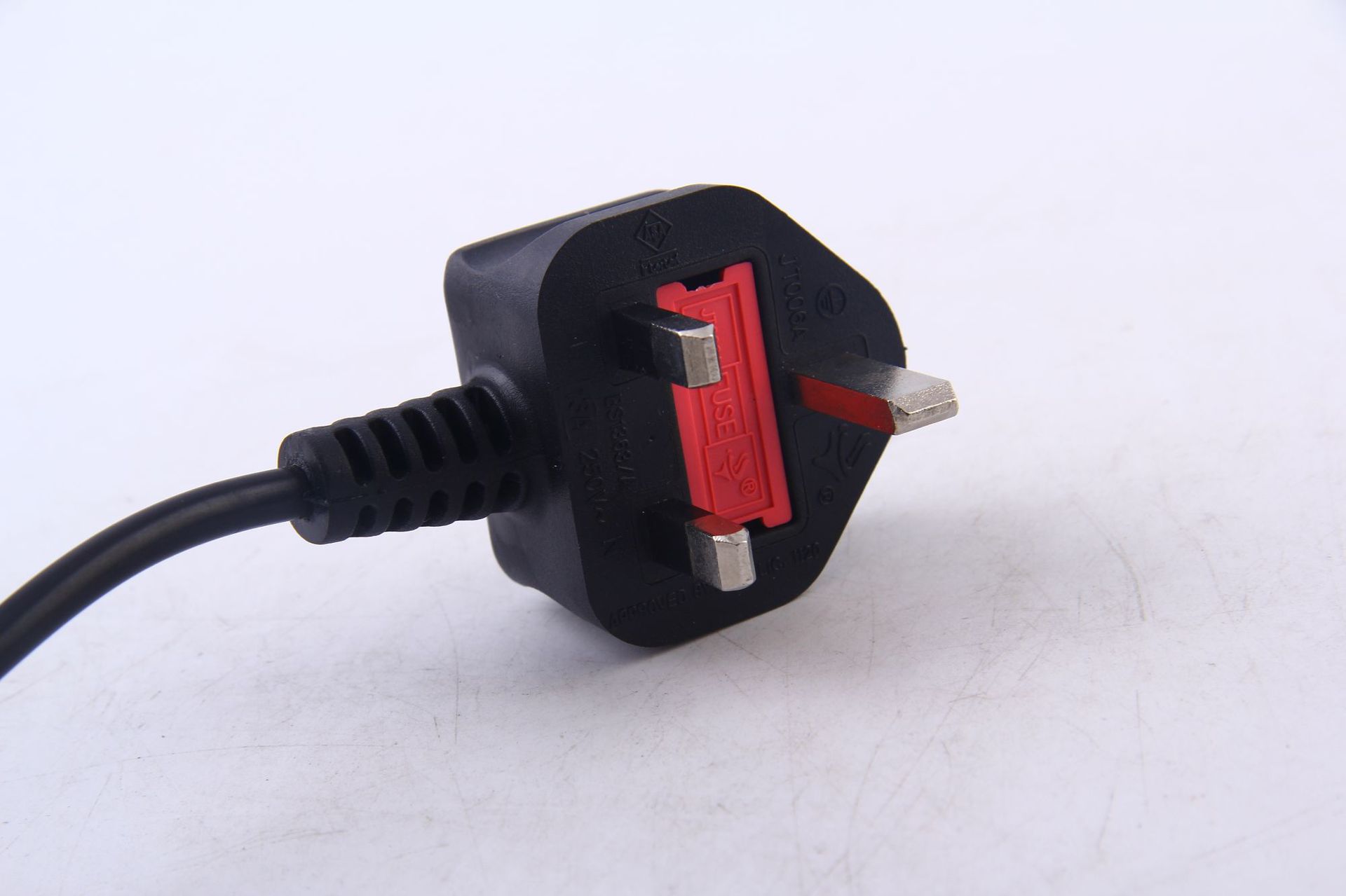 欧规vde三芯bs英式插头电源线三芯英规电源线16a厂家货源质量保障