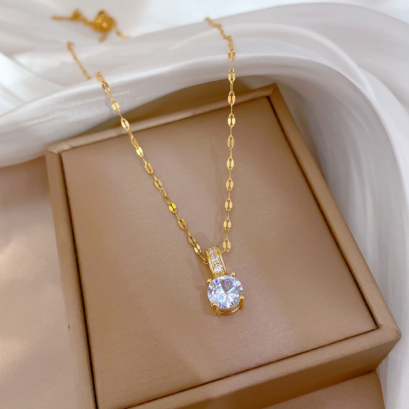 [Titanium Steel] Light Luxury Micro-Inlaid Real Gold Simple Zircon Necklace Women's New Clavicle Chain Light Luxury Niche Design Sense