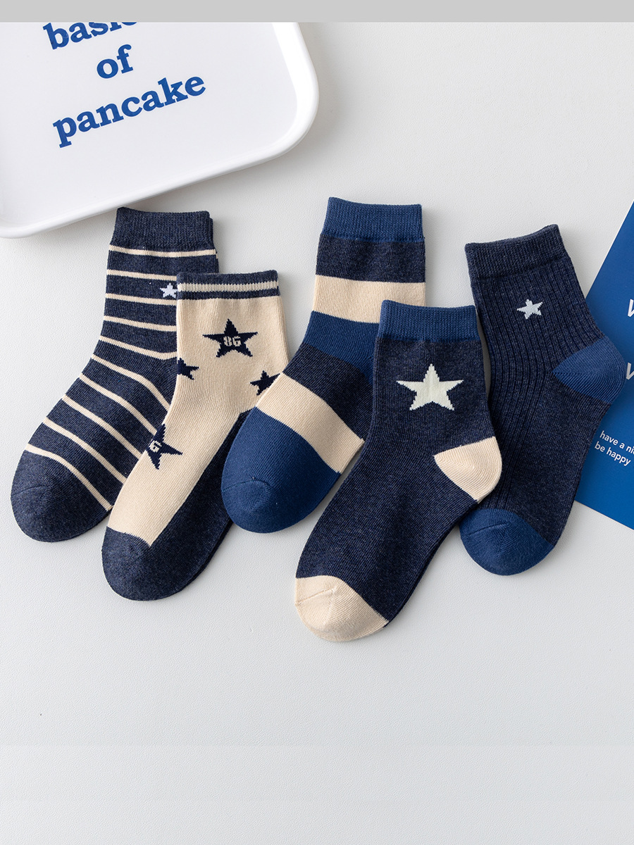 袜子儿童男童纯棉春秋新款中筒卡通星星深色小童宝宝中童小孩男孩