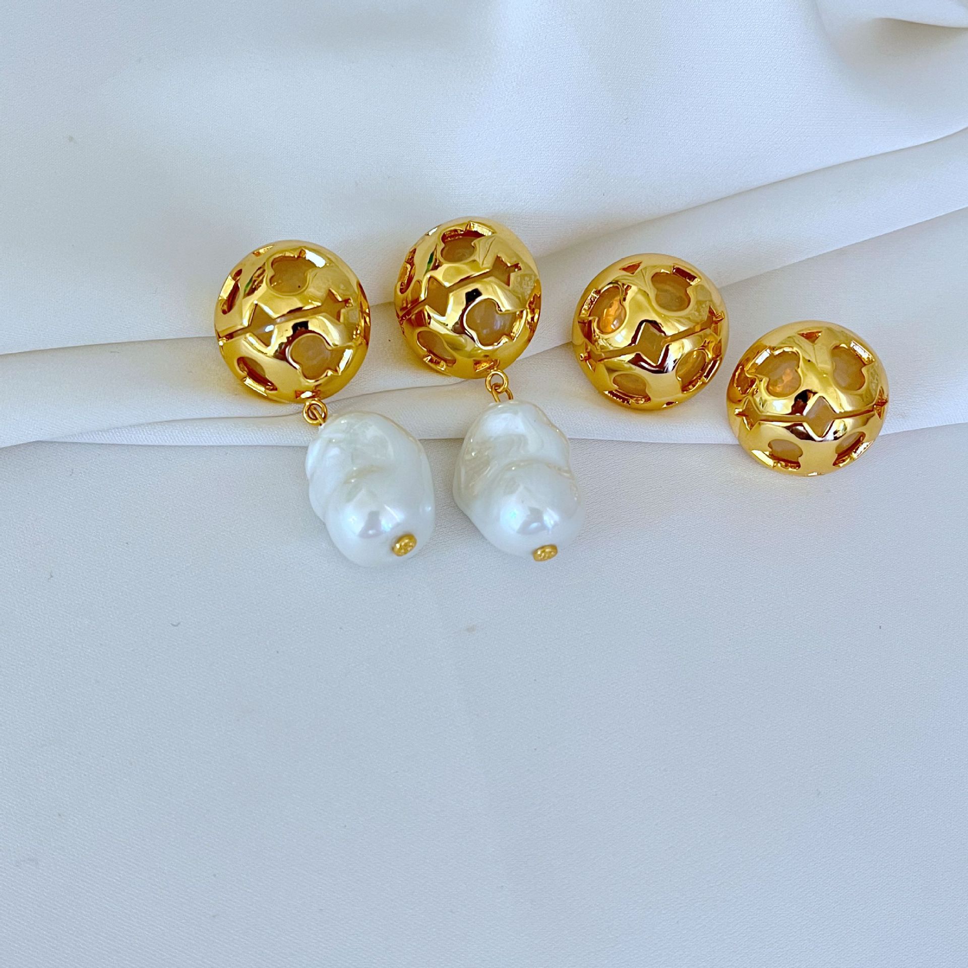 欧美时尚轻奢简约通勤镶嵌巴洛克珍珠镂空圆形金属耳钉 耳坠女