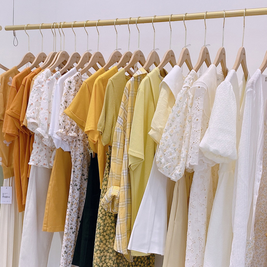 七格格2023夏季品牌折扣女装连衣裙实体直播剪标女装一手货源批发