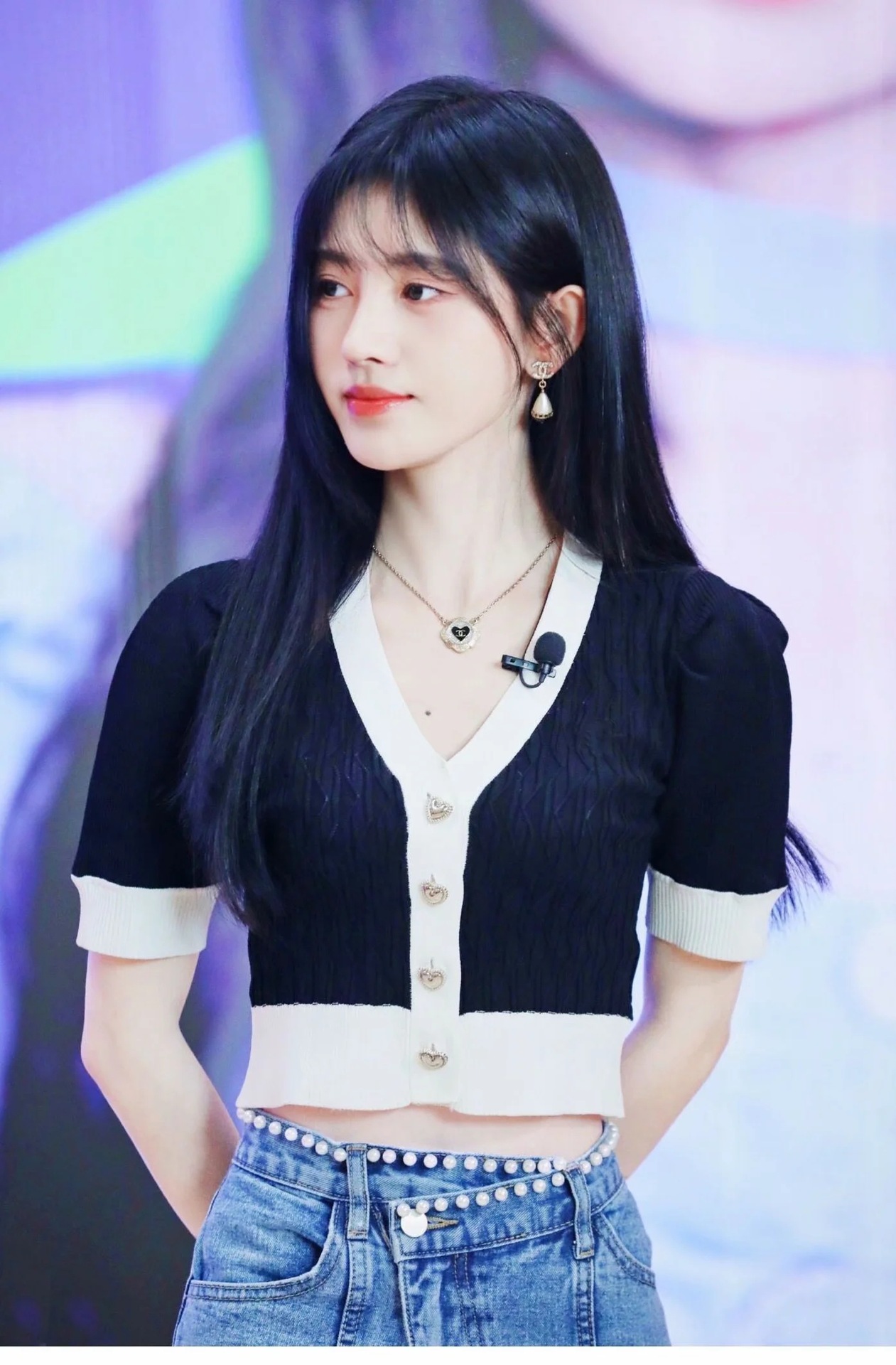 鞠婧祎同款直男杀手辣妹v领爱心纽扣泡泡袖甜美气质针织衫