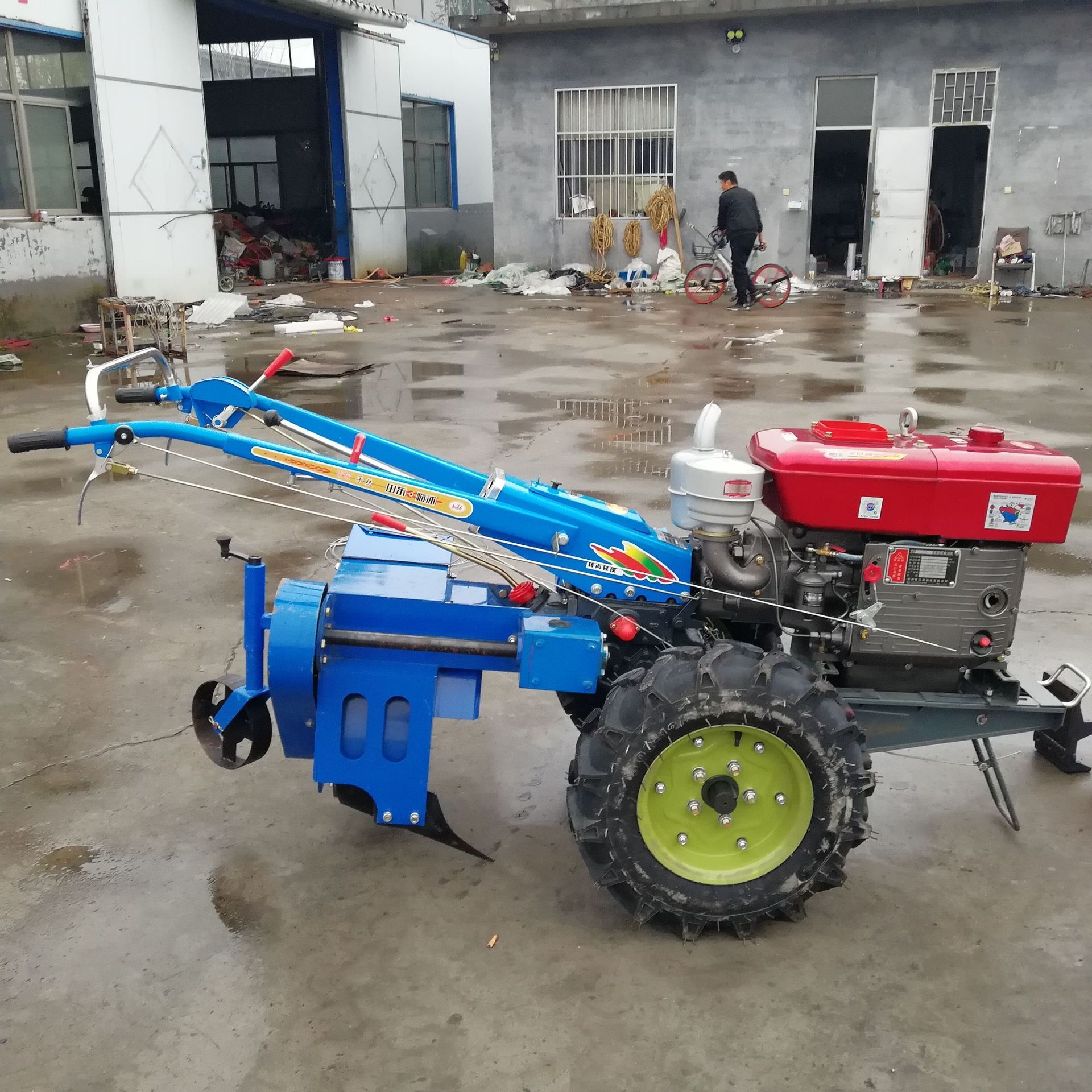 农用小型葡萄埋藤机 小型家用手扶拖拉机埋藤机 山东鲁宏