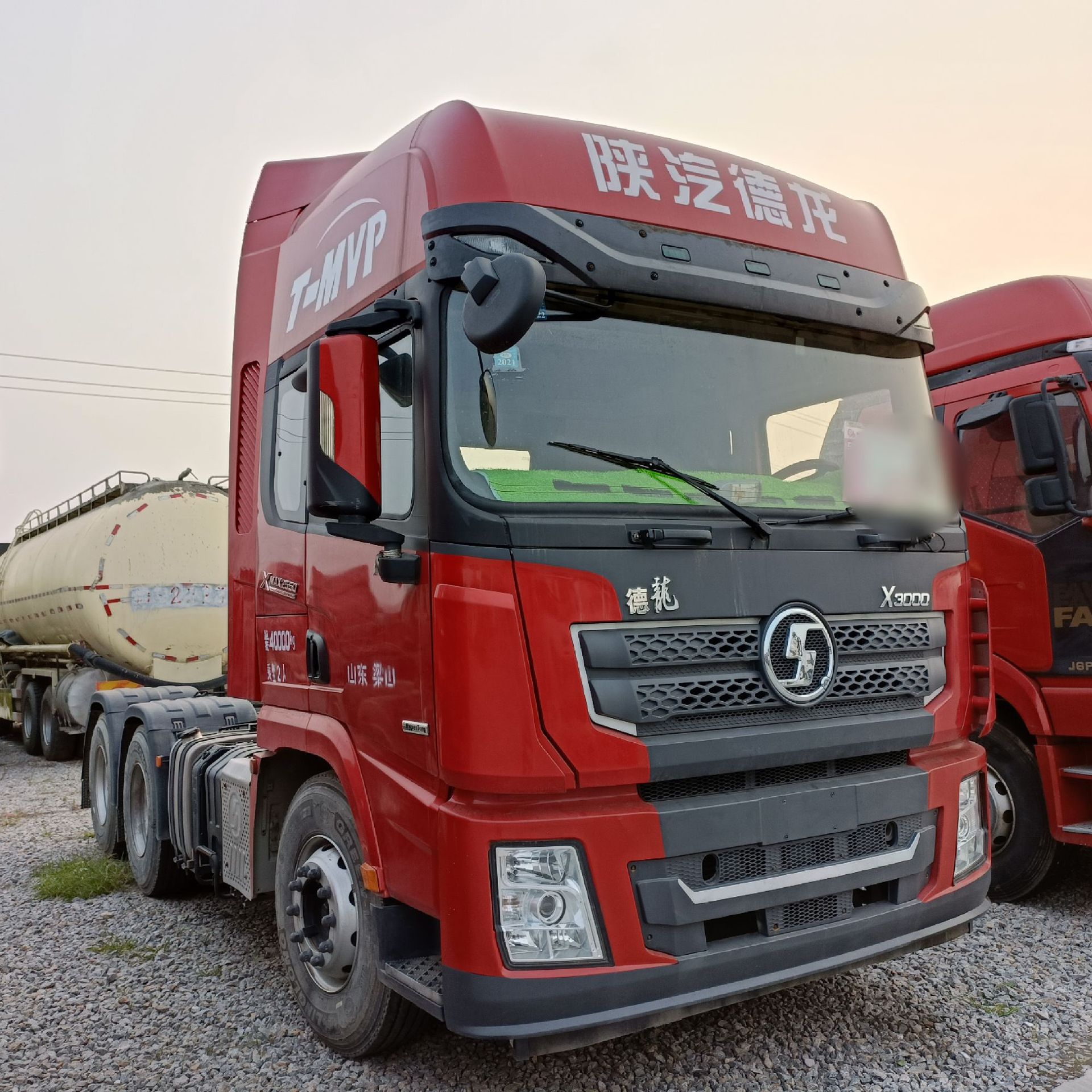 卖二手车 陕汽重卡牵引车 国五牵引拖车头 大件运输半挂牵引货车